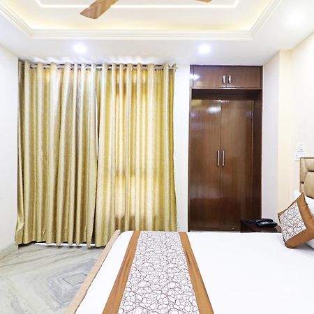 Hotel Samrat Residency 10 Mints Walking Distance Nizamuddin Railway Station نيودلهي المظهر الخارجي الصورة