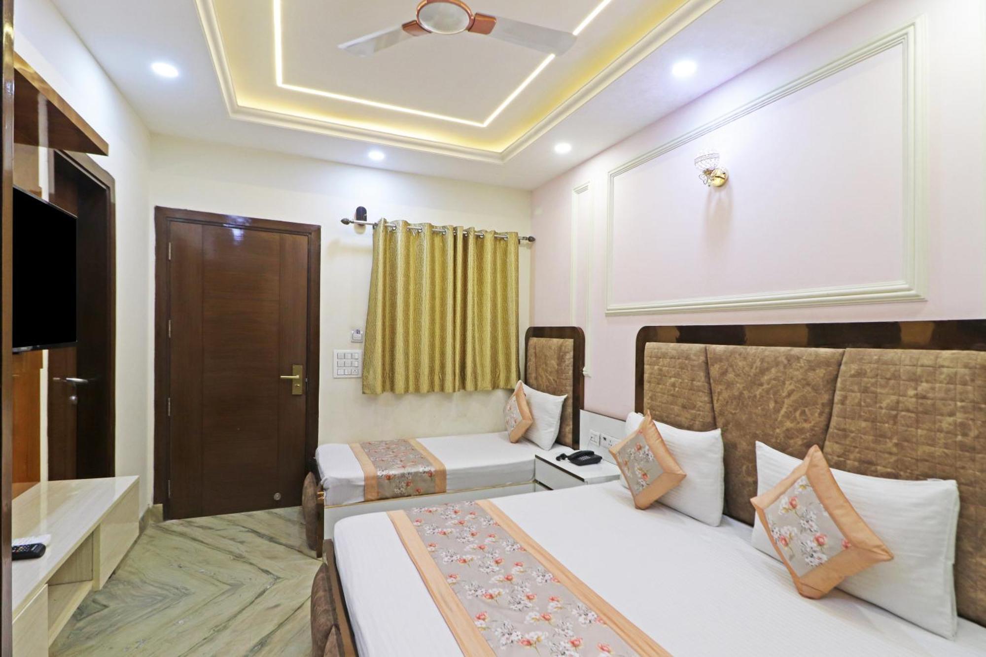 Hotel Samrat Residency 10 Mints Walking Distance Nizamuddin Railway Station نيودلهي المظهر الخارجي الصورة