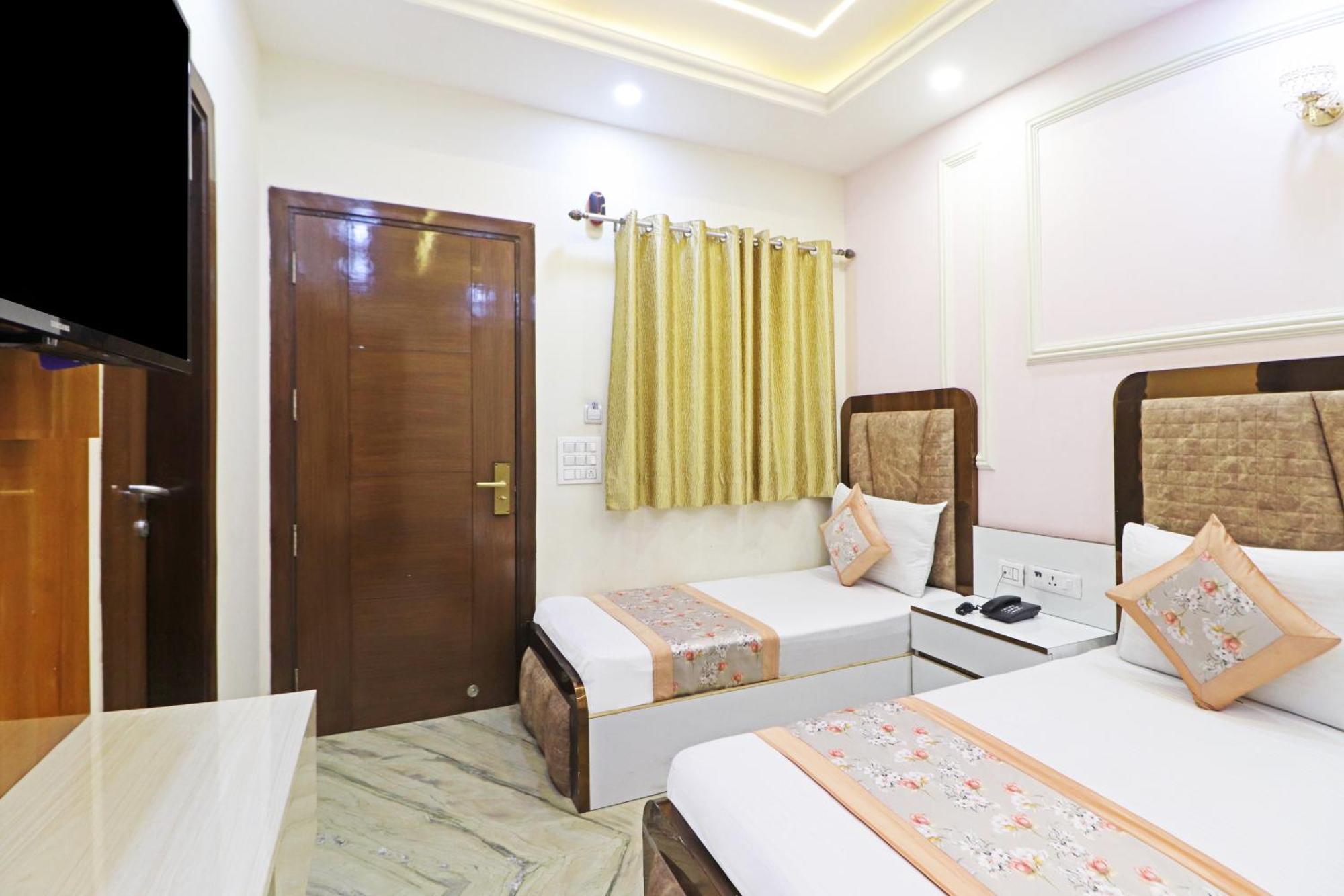Hotel Samrat Residency 10 Mints Walking Distance Nizamuddin Railway Station نيودلهي المظهر الخارجي الصورة