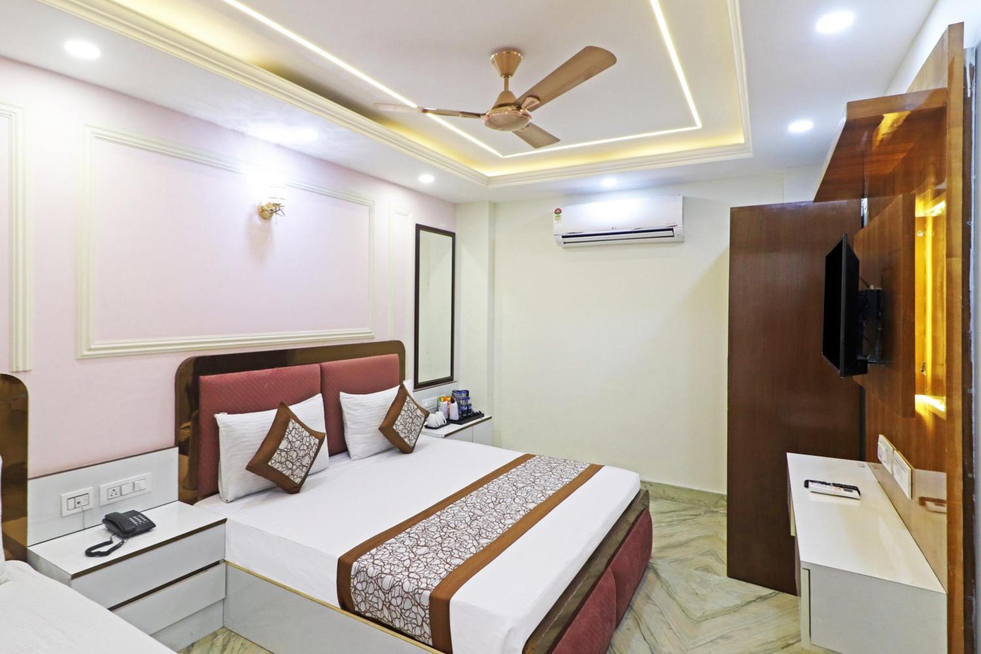 Hotel Samrat Residency 10 Mints Walking Distance Nizamuddin Railway Station نيودلهي المظهر الخارجي الصورة