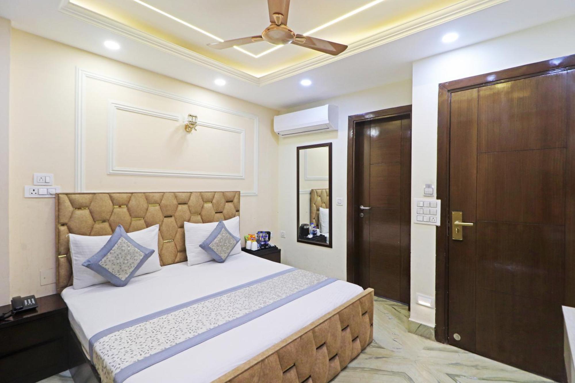 Hotel Samrat Residency 10 Mints Walking Distance Nizamuddin Railway Station نيودلهي المظهر الخارجي الصورة