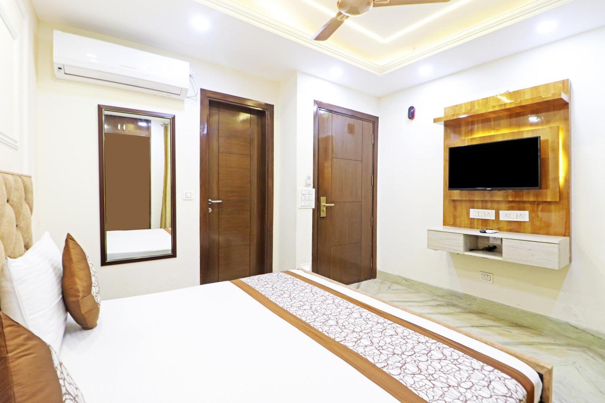 Hotel Samrat Residency 10 Mints Walking Distance Nizamuddin Railway Station نيودلهي المظهر الخارجي الصورة