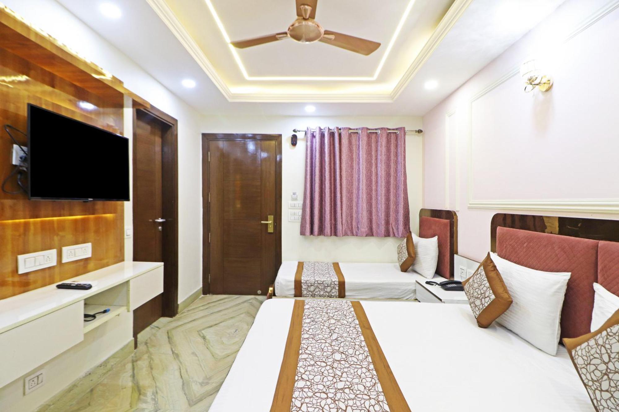 Hotel Samrat Residency 10 Mints Walking Distance Nizamuddin Railway Station نيودلهي المظهر الخارجي الصورة