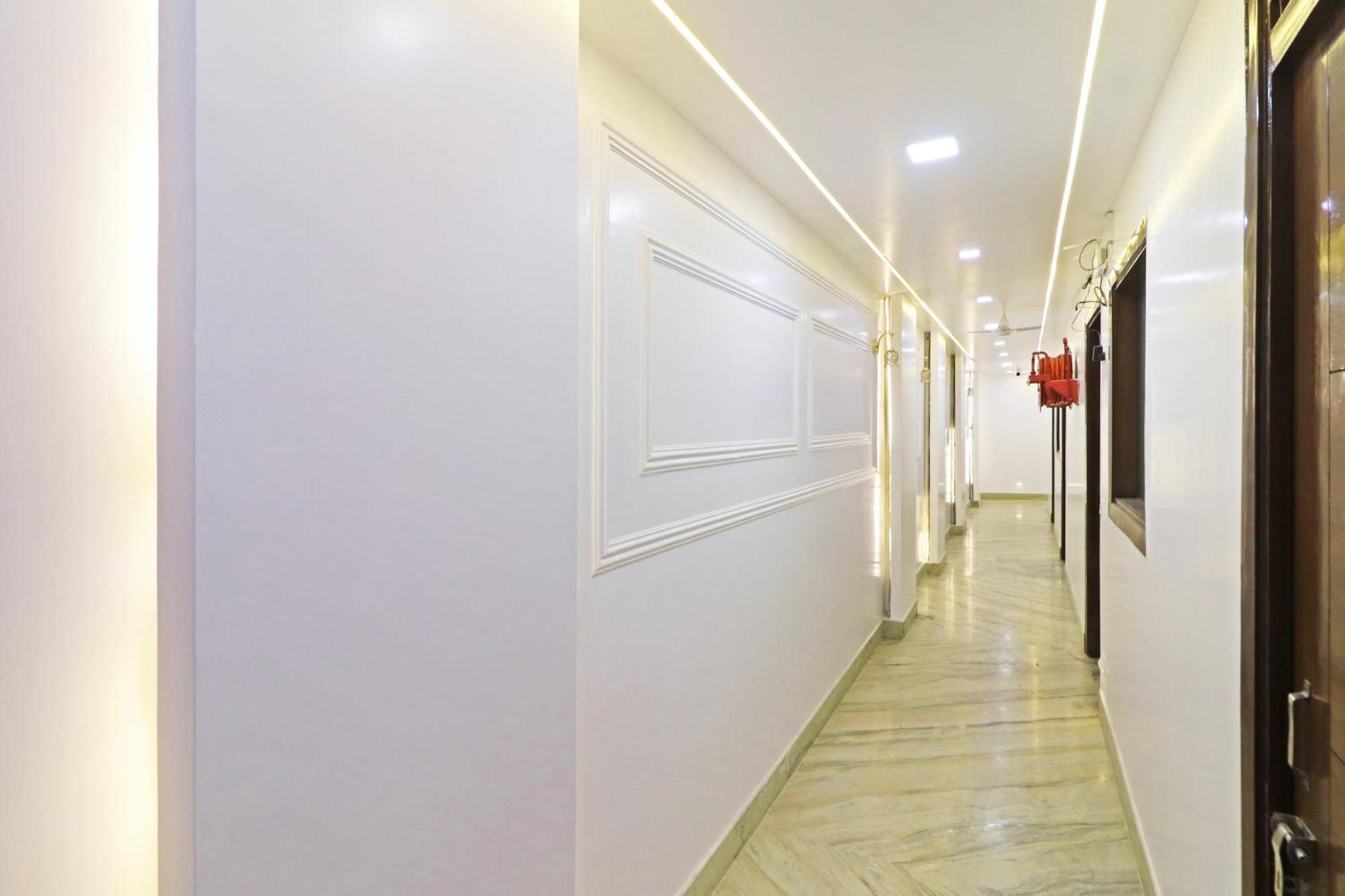 Hotel Samrat Residency 10 Mints Walking Distance Nizamuddin Railway Station نيودلهي المظهر الخارجي الصورة