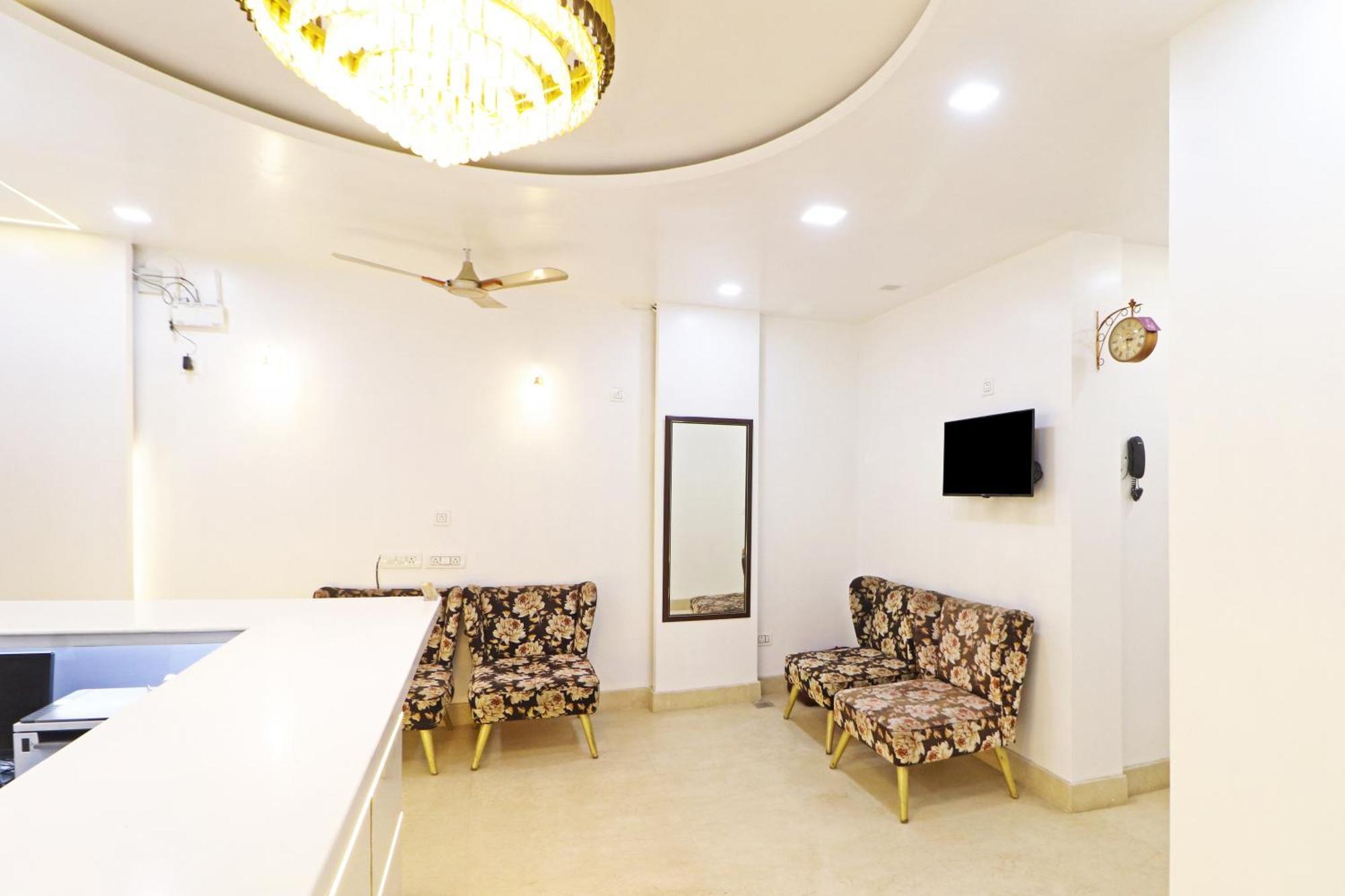 Hotel Samrat Residency 10 Mints Walking Distance Nizamuddin Railway Station نيودلهي المظهر الخارجي الصورة