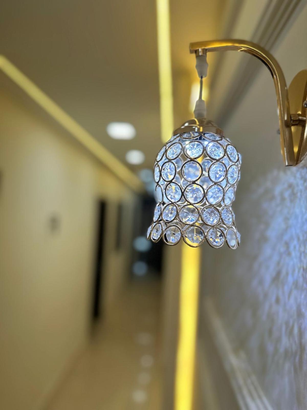 Hotel Samrat Residency 10 Mints Walking Distance Nizamuddin Railway Station نيودلهي المظهر الخارجي الصورة